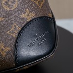Louis Vuitton M45831 Handbag with Italian A-Grade Leather and Dynamic Electronic Chip